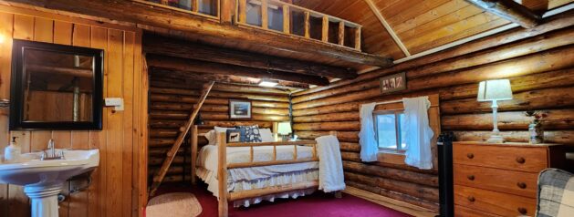 The Honeymoon Cabin, Bear Creek Guest Ranch